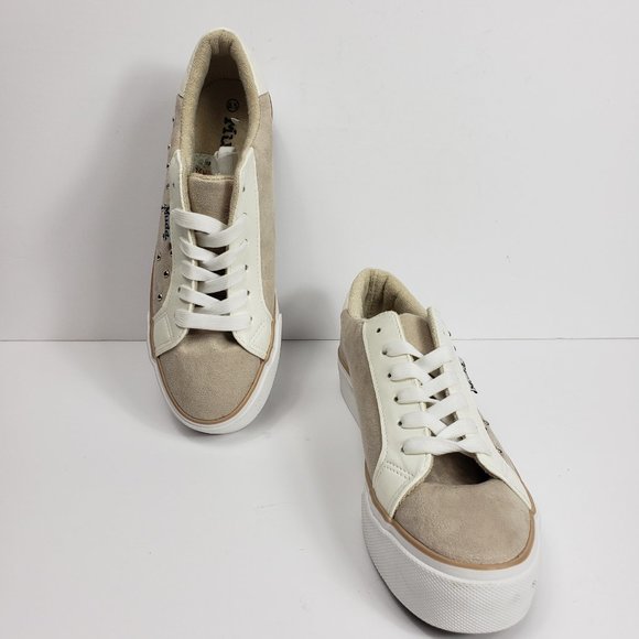 Women's Mudd Suede Two Tonal W/Metal Studs Size US 8 - Picture 2 of 10